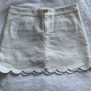 Lilly Pulitzer white scalloped skort